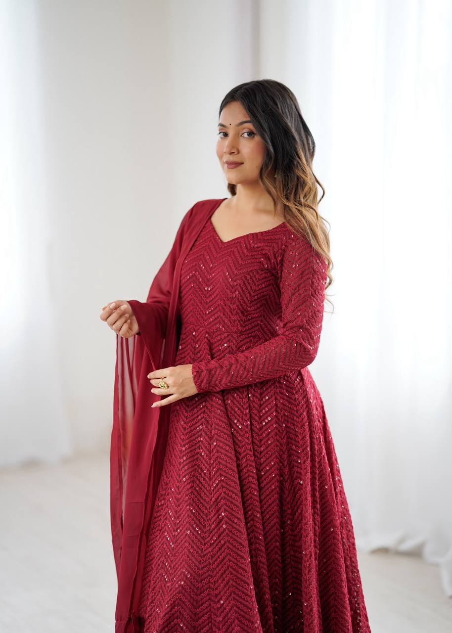 ✨ Elegant Lucknowi Anarkali Set ✨